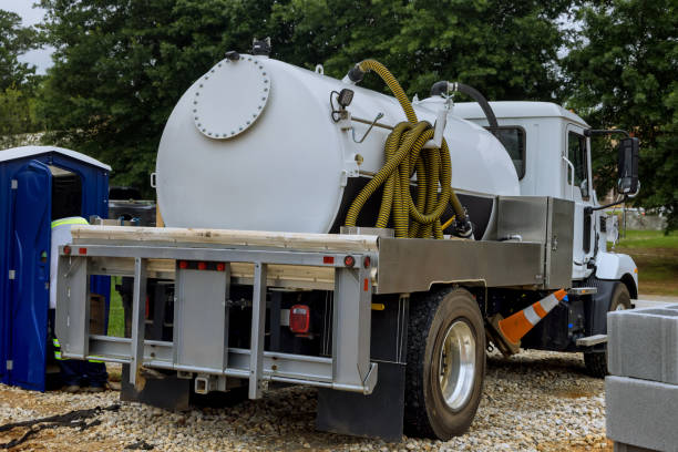 Best Affordable portable toilet rental  in Menasha, WI
